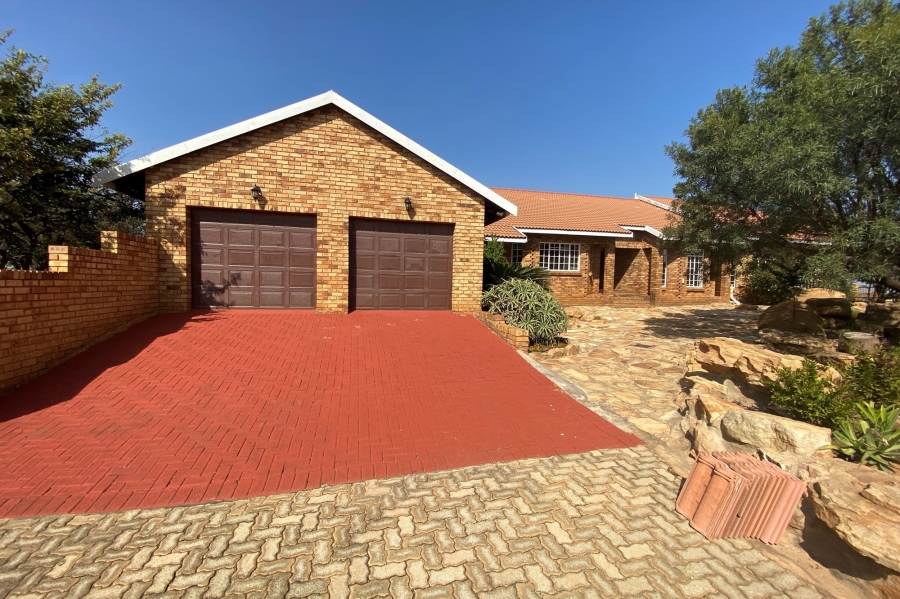 4 Bedroom Property for Sale in Bronkhorstbaai Dorp Gauteng