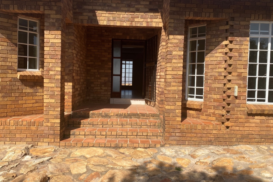 4 Bedroom Property for Sale in Bronkhorstbaai Dorp Gauteng