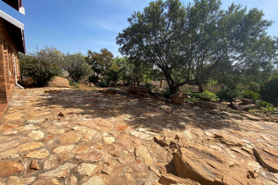 4 Bedroom Property for Sale in Bronkhorstbaai Dorp Gauteng