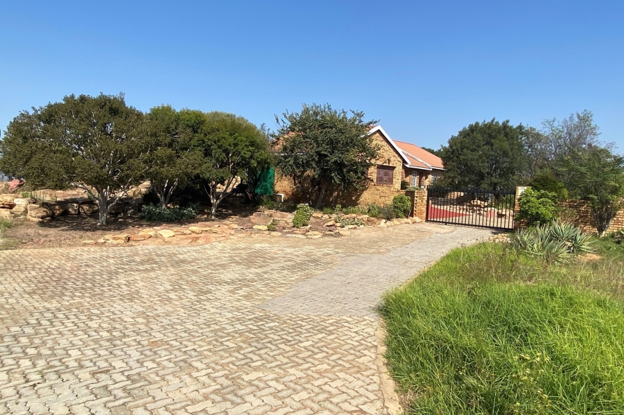 4 Bedroom Property for Sale in Bronkhorstbaai Dorp Gauteng