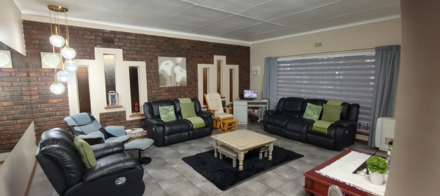 To Let 3 Bedroom Property for Rent in Meyerton Central Gauteng