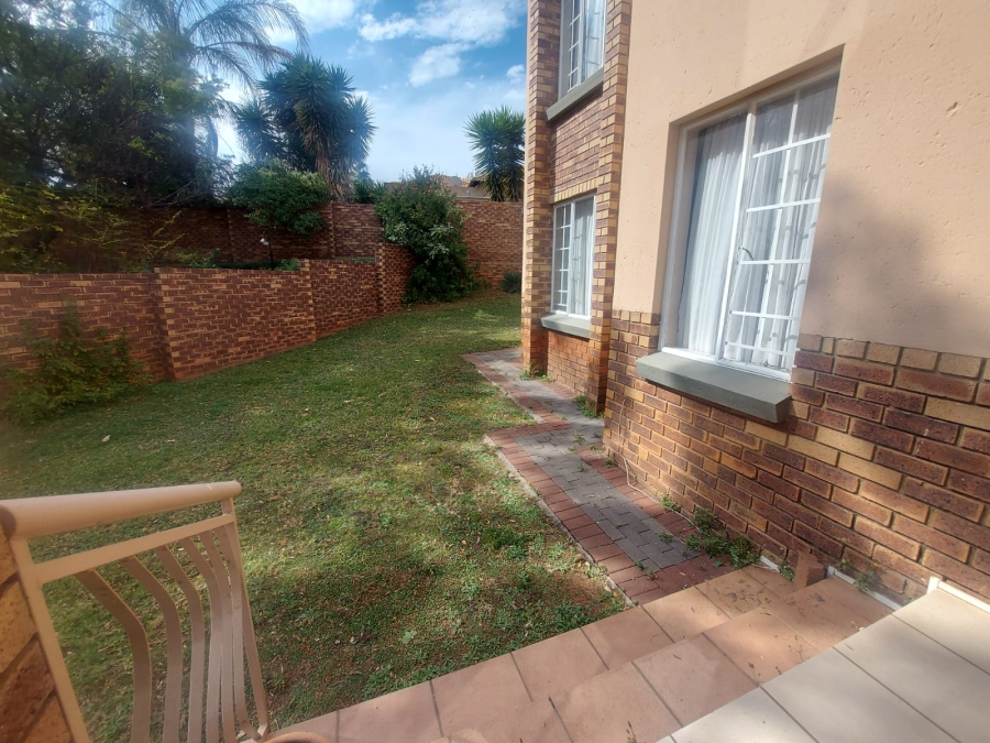 2 Bedroom Property for Sale in Moreleta Park Gauteng