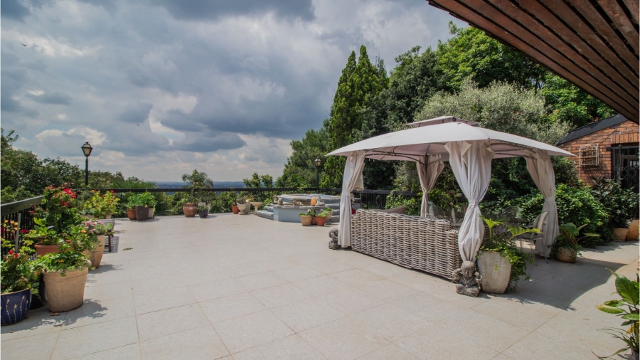 5 Bedroom Property for Sale in Bedfordview Gauteng