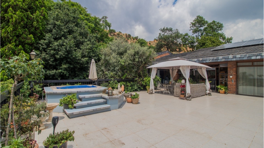 5 Bedroom Property for Sale in Bedfordview Gauteng
