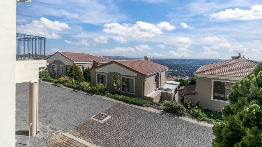 3 Bedroom Property for Sale in Northcliff Gauteng