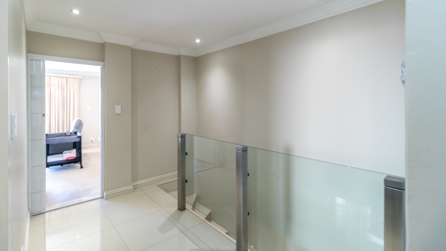 3 Bedroom Property for Sale in Northcliff Gauteng