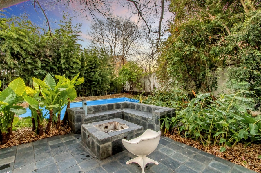 4 Bedroom Property for Sale in Atholl Gauteng
