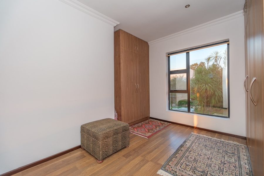 To Let 3 Bedroom Property for Rent in Northcliff Gauteng