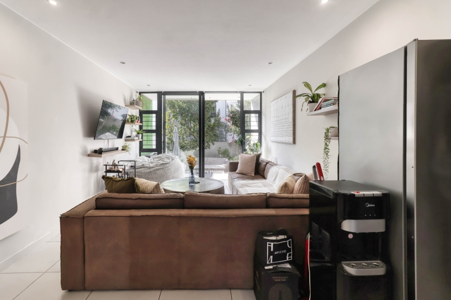 To Let 2 Bedroom Property for Rent in Broadacres Gauteng