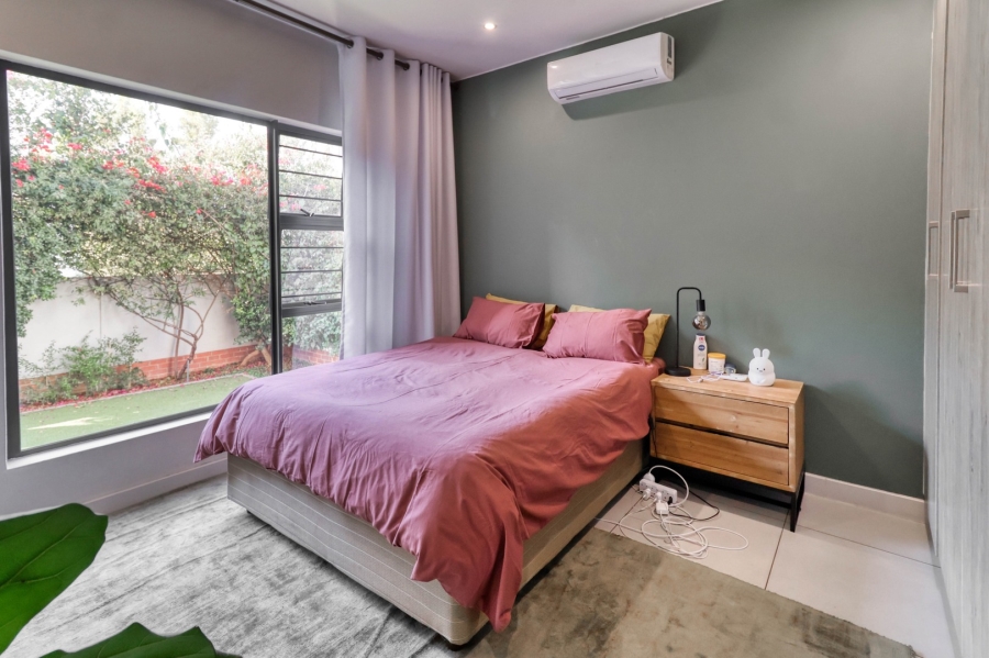 To Let 2 Bedroom Property for Rent in Broadacres Gauteng