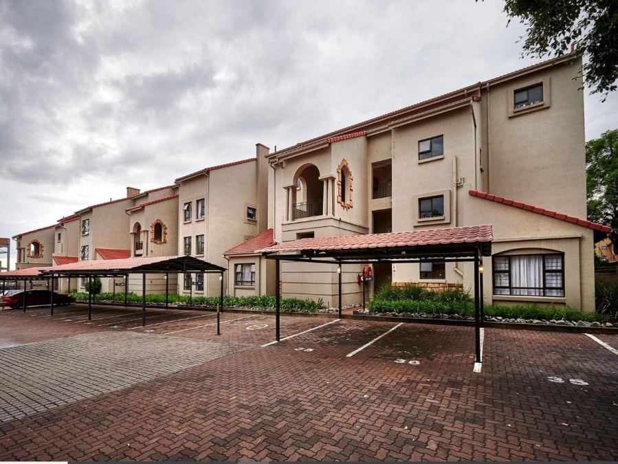 To Let 2 Bedroom Property for Rent in Lonehill Gauteng