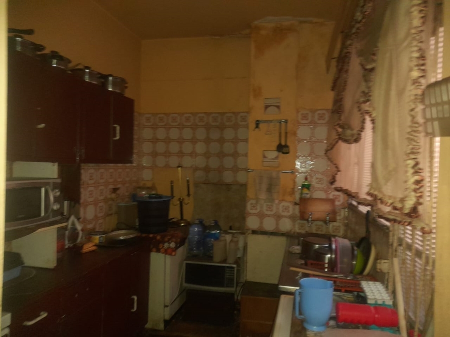 2 Bedroom Property for Sale in Hillbrow Gauteng