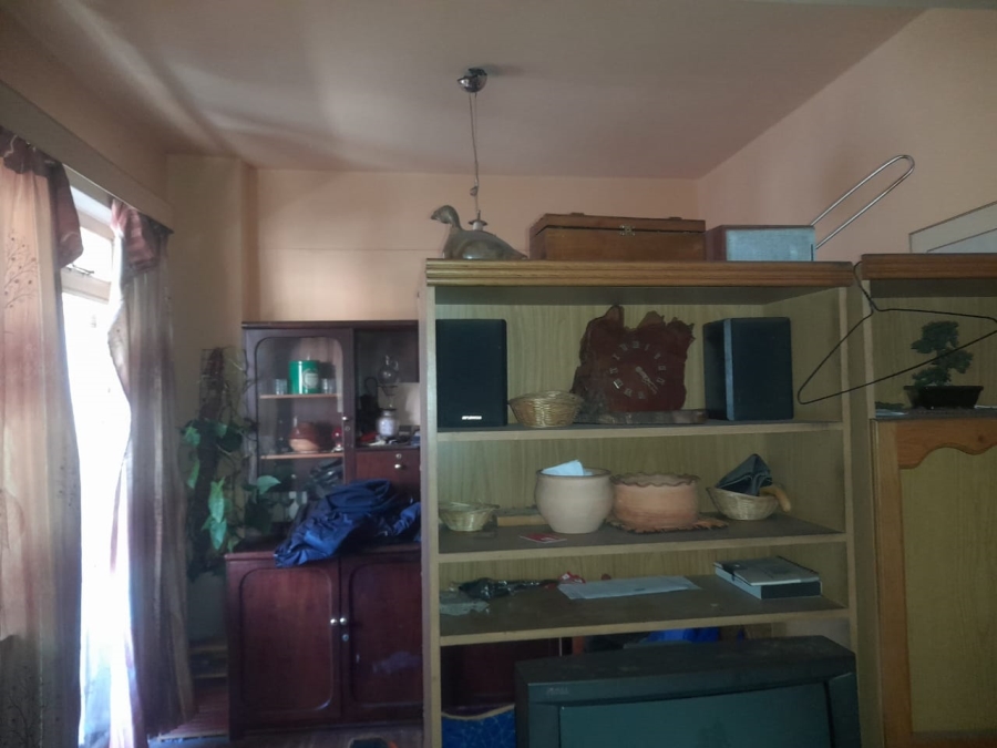 2 Bedroom Property for Sale in Hillbrow Gauteng