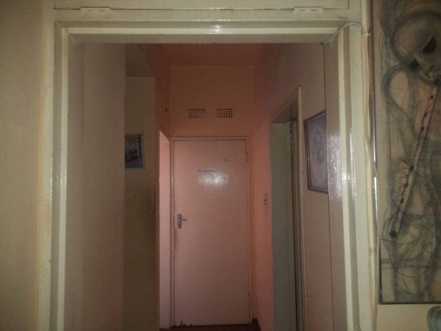 2 Bedroom Property for Sale in Hillbrow Gauteng