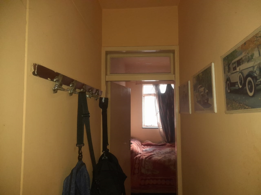 2 Bedroom Property for Sale in Hillbrow Gauteng
