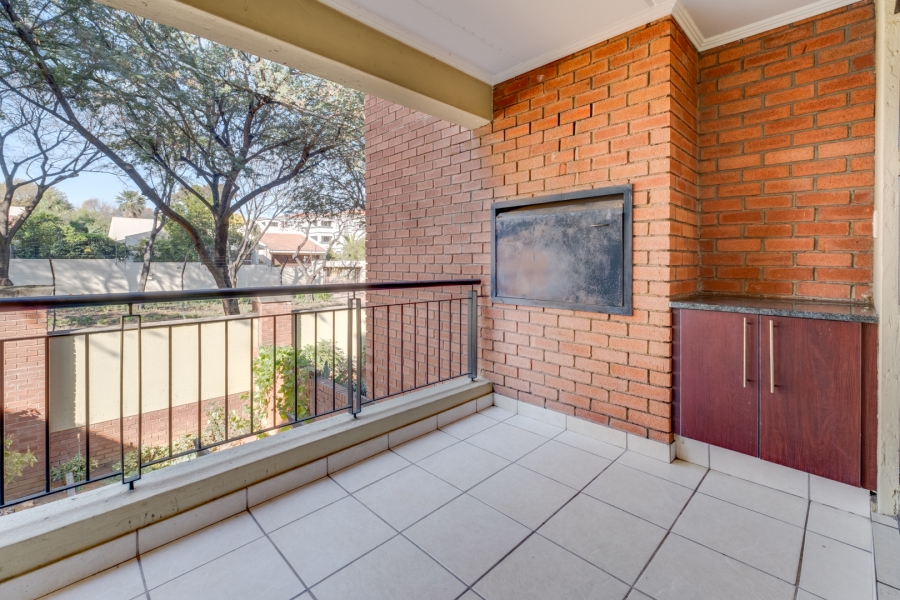 2 Bedroom Property for Sale in Sunninghill Gauteng