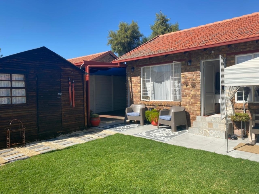 2 Bedroom Property for Sale in Highveld Gauteng
