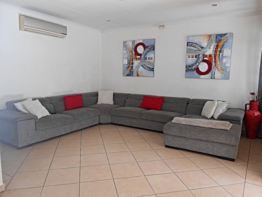 To Let 3 Bedroom Property for Rent in Lonehill Gauteng