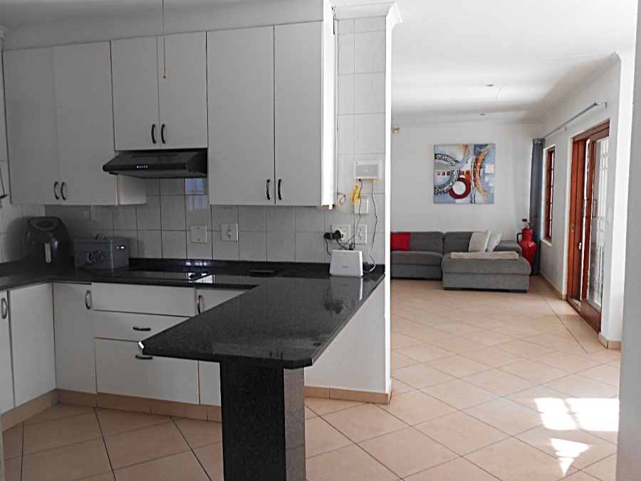 To Let 3 Bedroom Property for Rent in Lonehill Gauteng