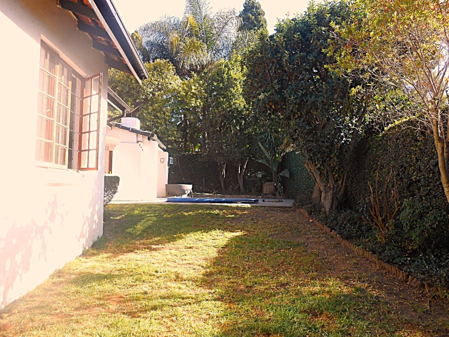To Let 3 Bedroom Property for Rent in Lonehill Gauteng