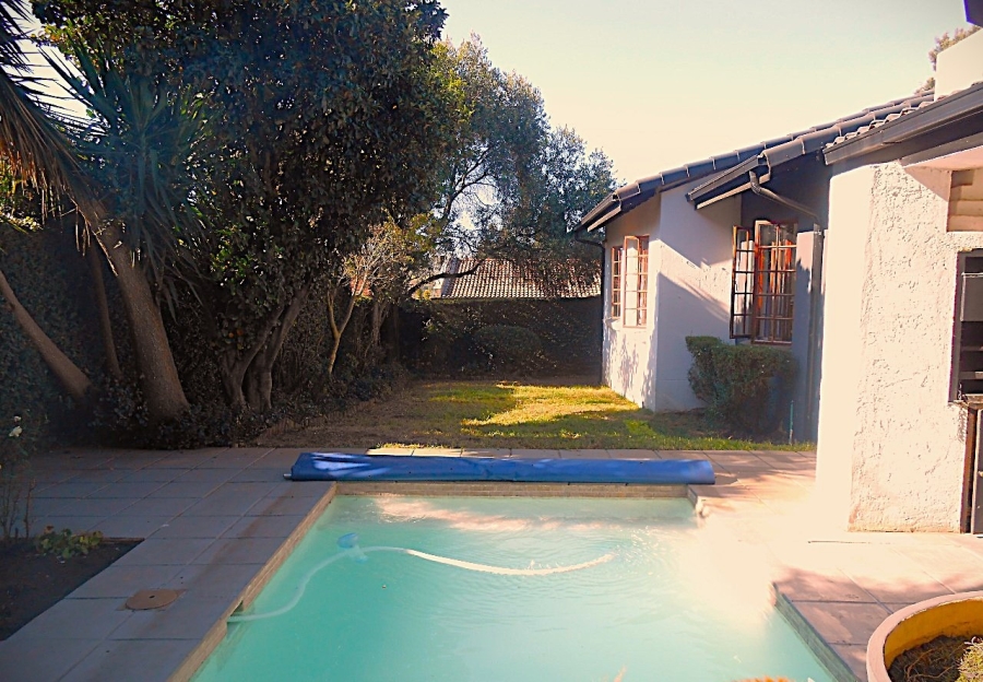 To Let 3 Bedroom Property for Rent in Lonehill Gauteng