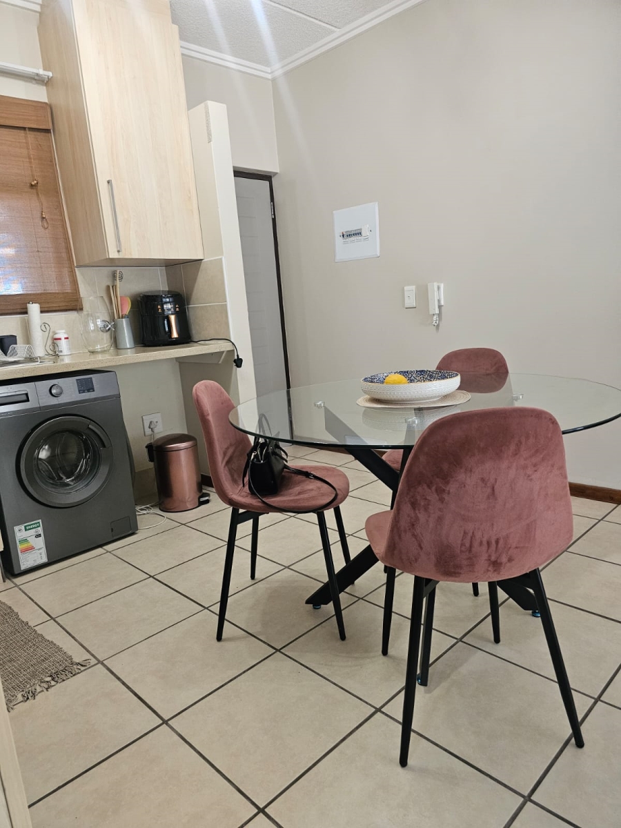 To Let 1 Bedroom Property for Rent in Lonehill Gauteng
