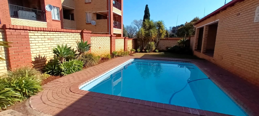To Let 3 Bedroom Property for Rent in Die Hoewes Gauteng