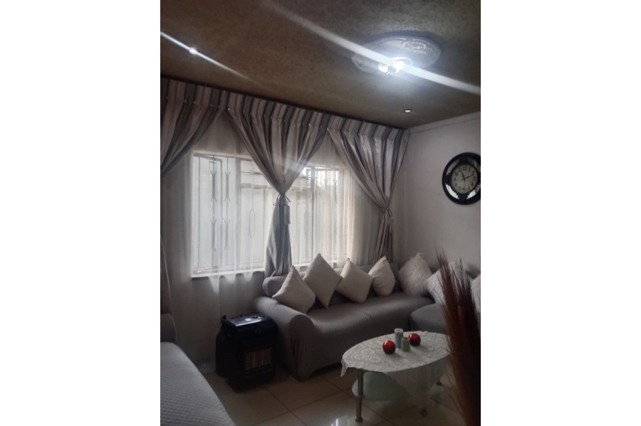 7 Bedroom Property for Sale in Tladi Gauteng