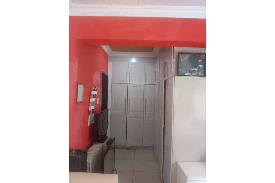 7 Bedroom Property for Sale in Tladi Gauteng