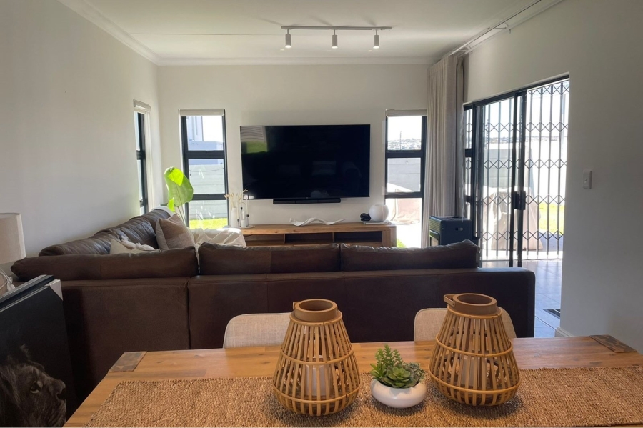 3 Bedroom Property for Sale in Knoppieslaagte Gauteng