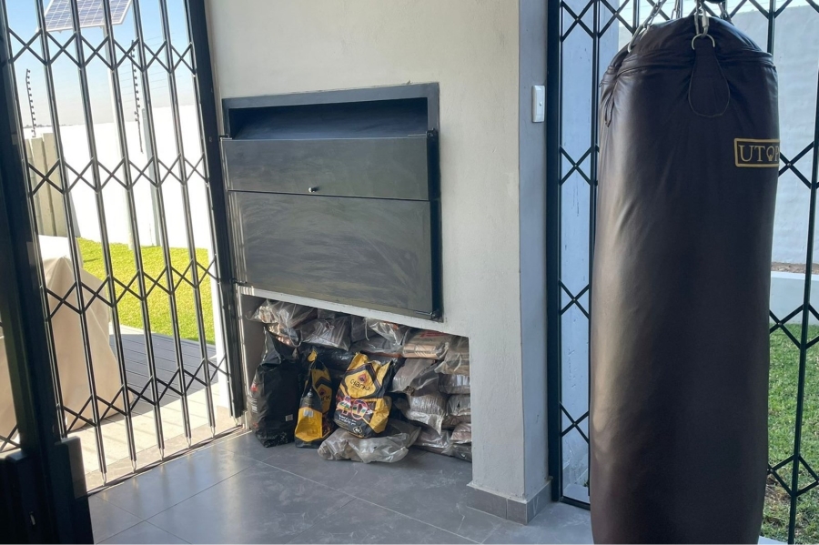 3 Bedroom Property for Sale in Knoppieslaagte Gauteng