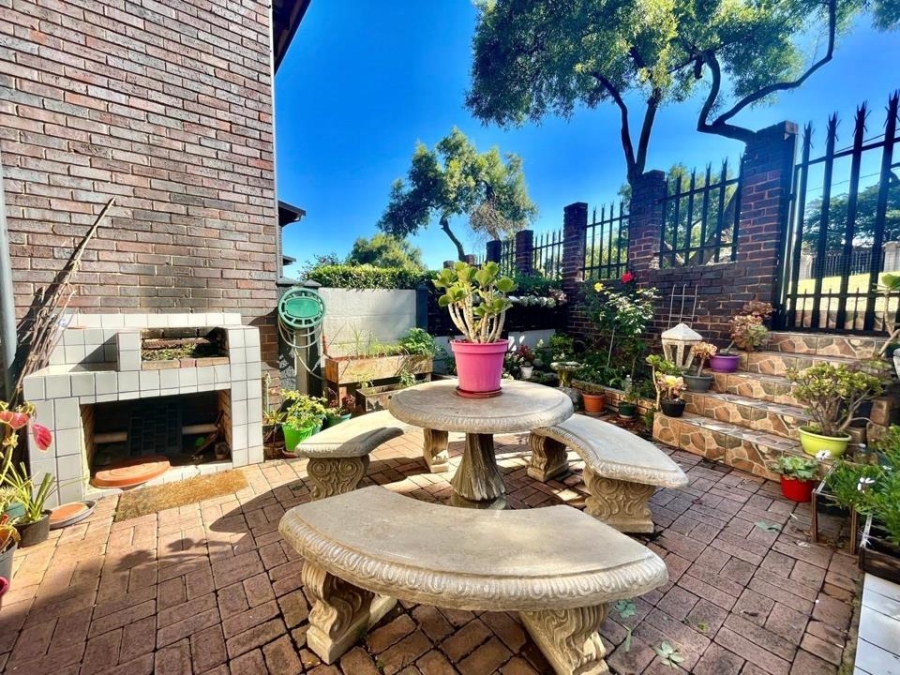 2 Bedroom Property for Sale in Meyersdal Gauteng