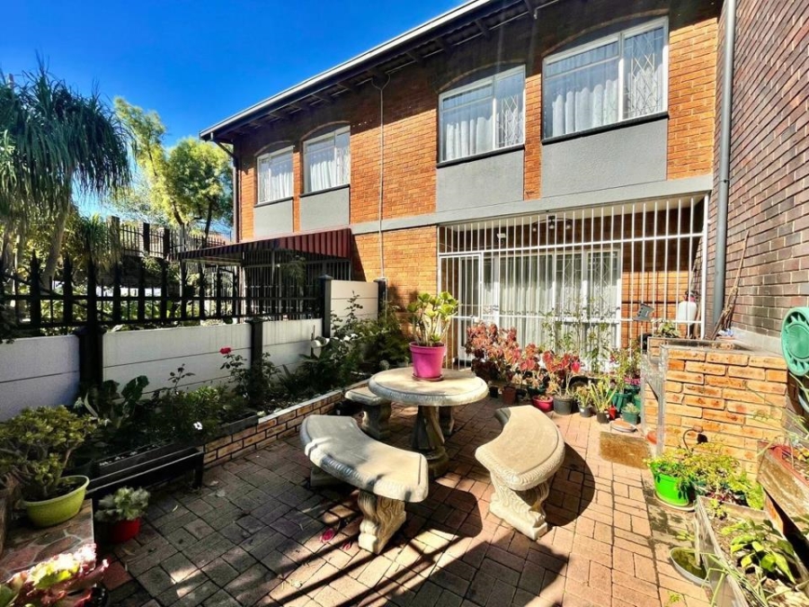 2 Bedroom Property for Sale in Meyersdal Gauteng