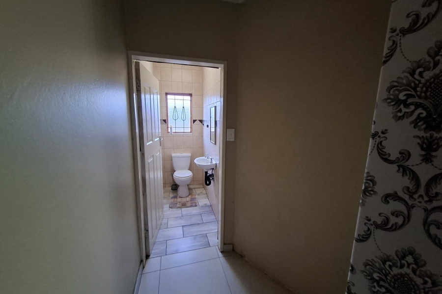 3 Bedroom Property for Sale in Country View Gauteng