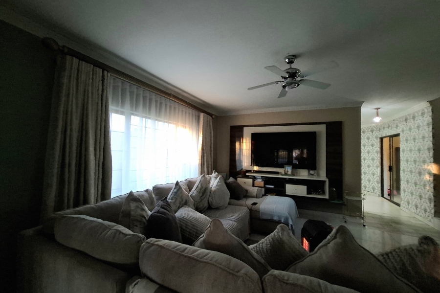 3 Bedroom Property for Sale in Country View Gauteng