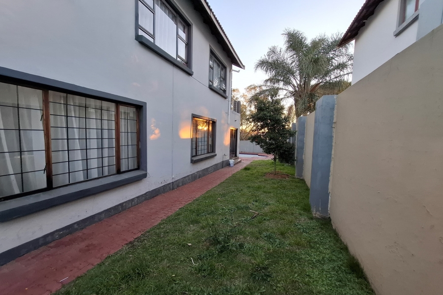 3 Bedroom Property for Sale in Country View Gauteng