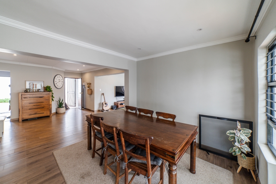 3 Bedroom Property for Sale in Beverley Gauteng