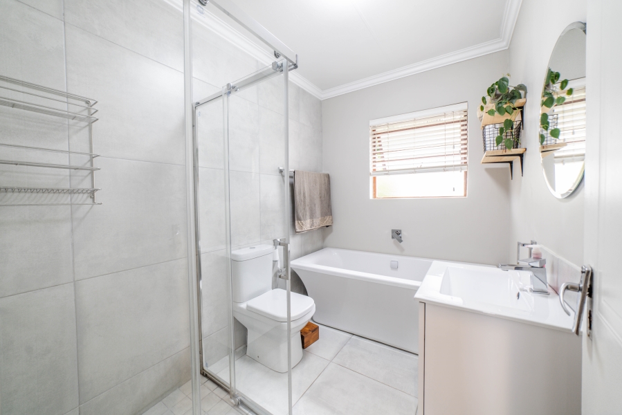 3 Bedroom Property for Sale in Beverley Gauteng