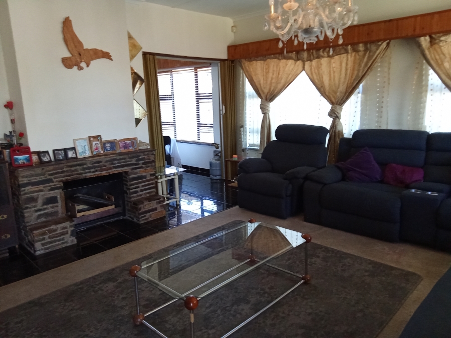 4 Bedroom Property for Sale in Mindalore Gauteng