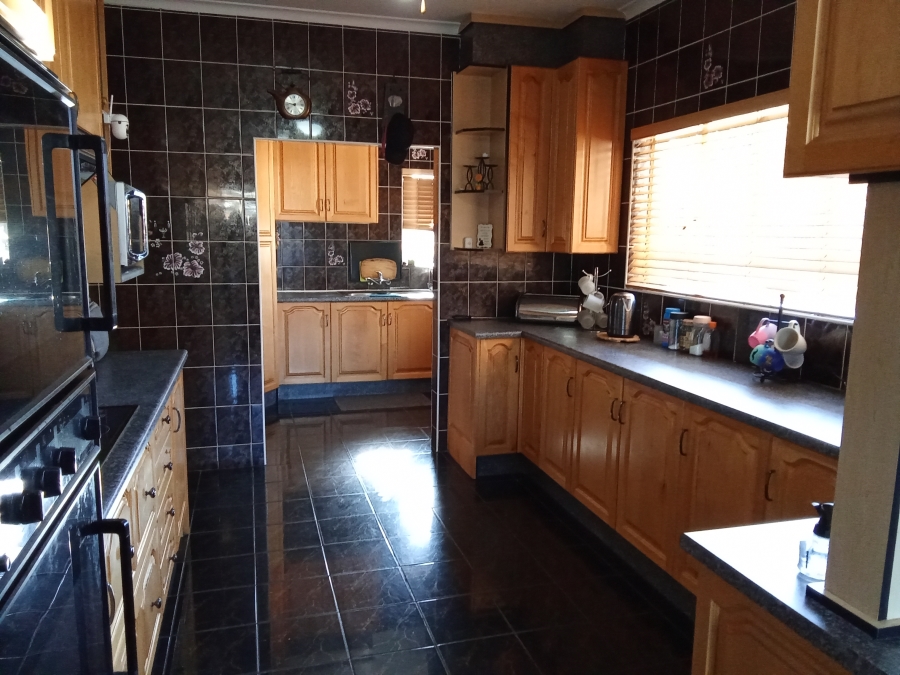 4 Bedroom Property for Sale in Mindalore Gauteng