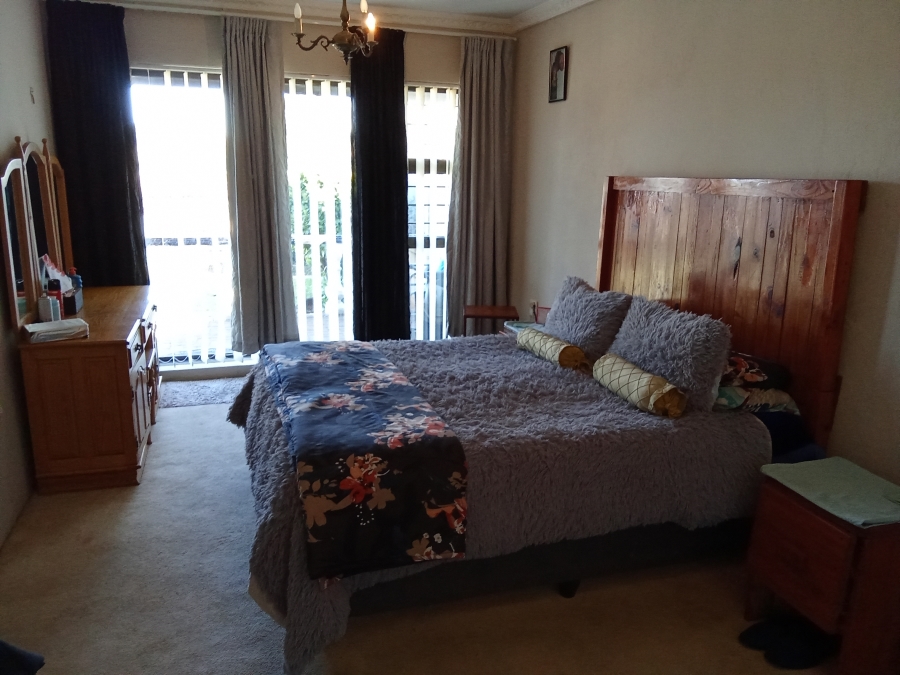 4 Bedroom Property for Sale in Mindalore Gauteng