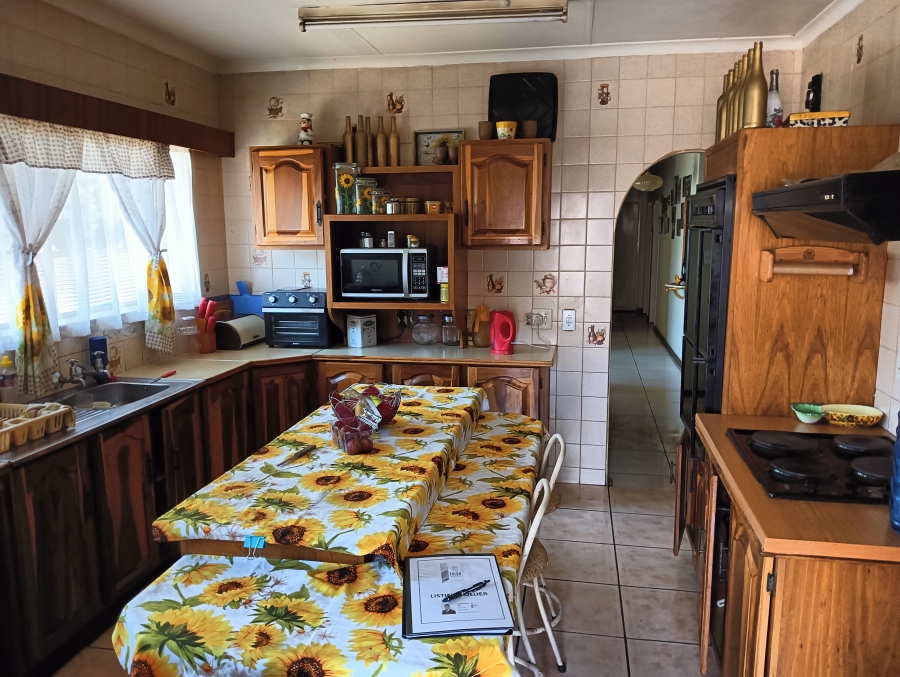 3 Bedroom Property for Sale in Edleen Gauteng
