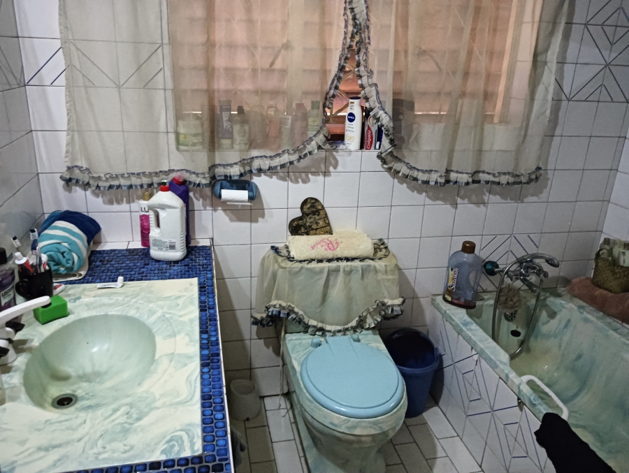 3 Bedroom Property for Sale in Edleen Gauteng