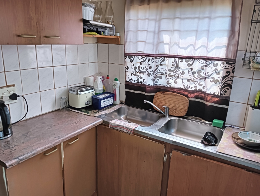 3 Bedroom Property for Sale in Edleen Gauteng
