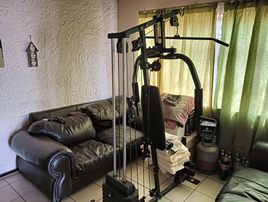 3 Bedroom Property for Sale in Edleen Gauteng