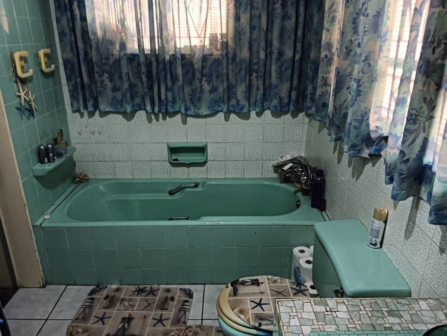 3 Bedroom Property for Sale in Edleen Gauteng