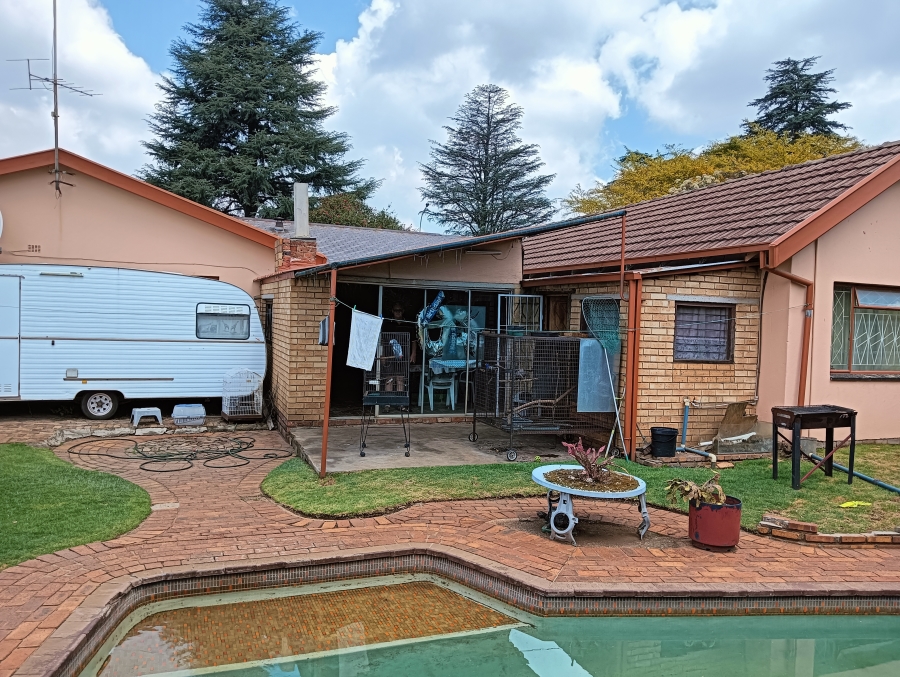 3 Bedroom Property for Sale in Edleen Gauteng