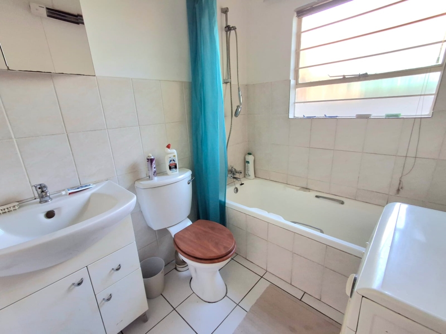 2 Bedroom Property for Sale in Eden Glen Gauteng