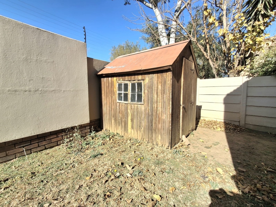 2 Bedroom Property for Sale in Eden Glen Gauteng