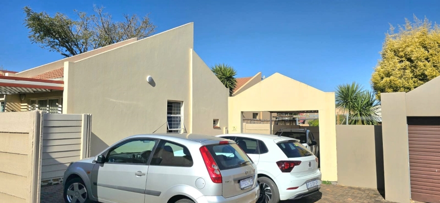 2 Bedroom Property for Sale in Eden Glen Gauteng